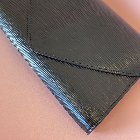 Louis Vuitton Black Epi Leather Art Deco Clutch - Picture 3 of 12
